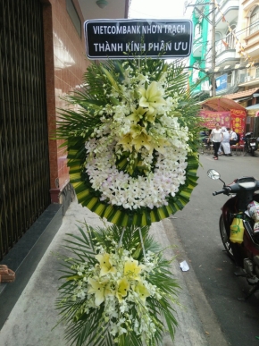 tiec thuong vo han